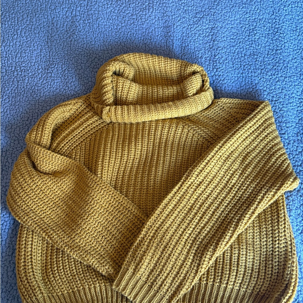 Moon & Madison Yellow Chunky Knit Turtleneck Sweater